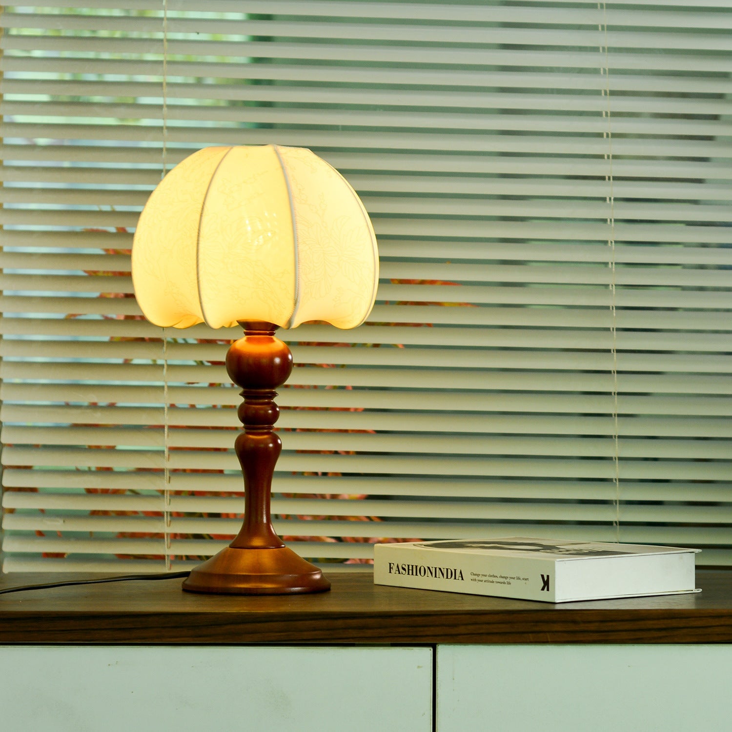 Antique Fabric Table Lamp with Bamboo Base – Adjustable Lighting, Mid-Century Modern Bedside Table Lamp for Cozy Ambiance 4