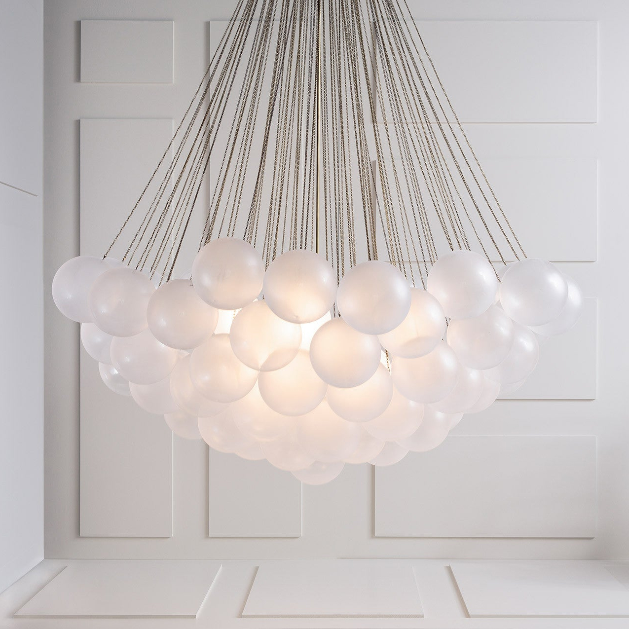 Bubble Chandelier with Frosted Glass Orbs – Elegant Indoor Lighting Fixture 15