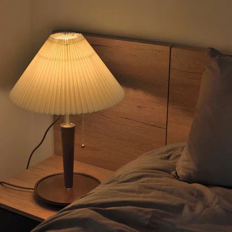 Chochin Table Lamp with Pleated Wood Design – Cozy LED Bedside Lamp for Elegant Bedroom Ambiance 4