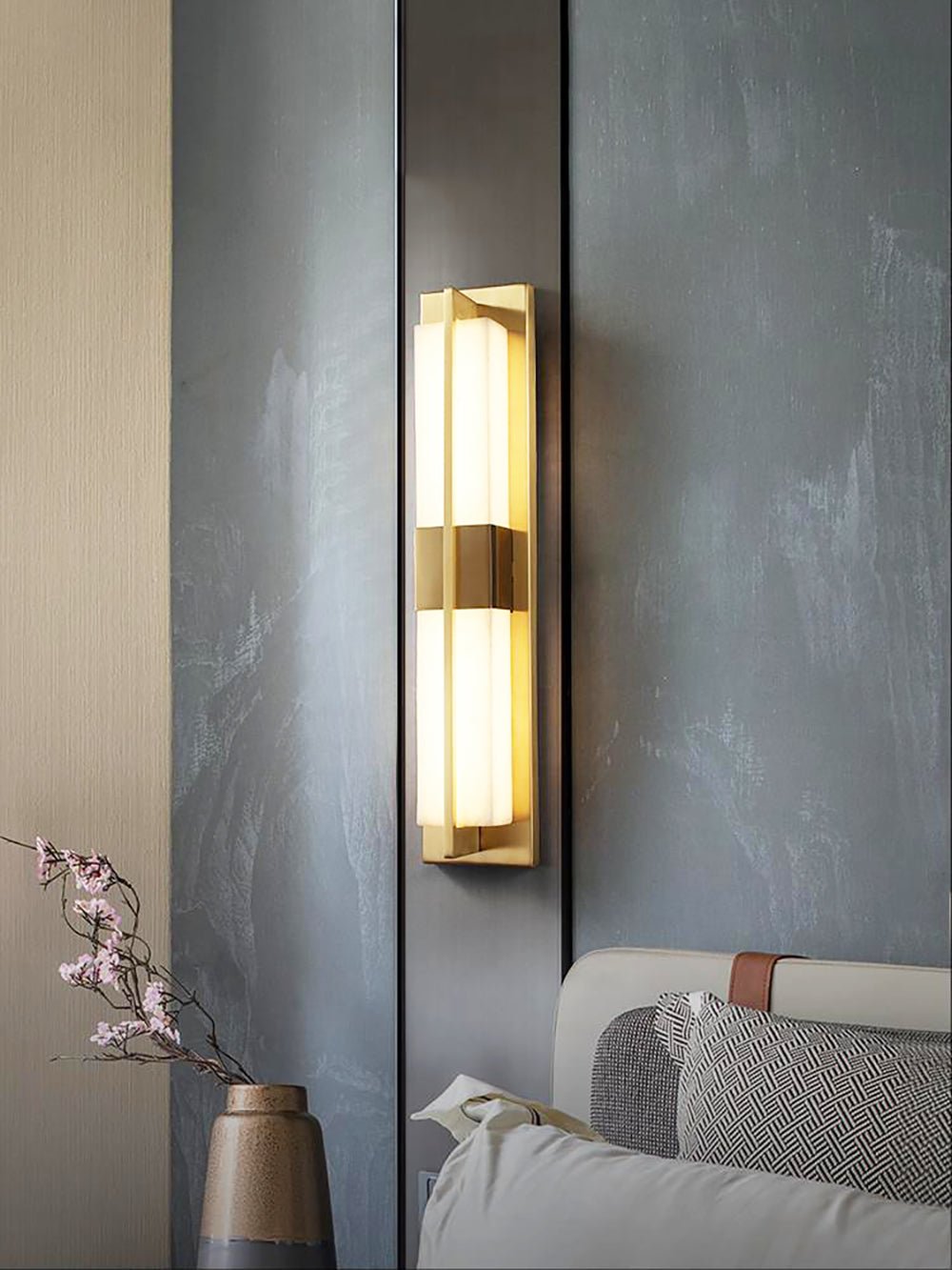 Elegant Brass Alabaster LED Wall Sconce Light Fixture 4