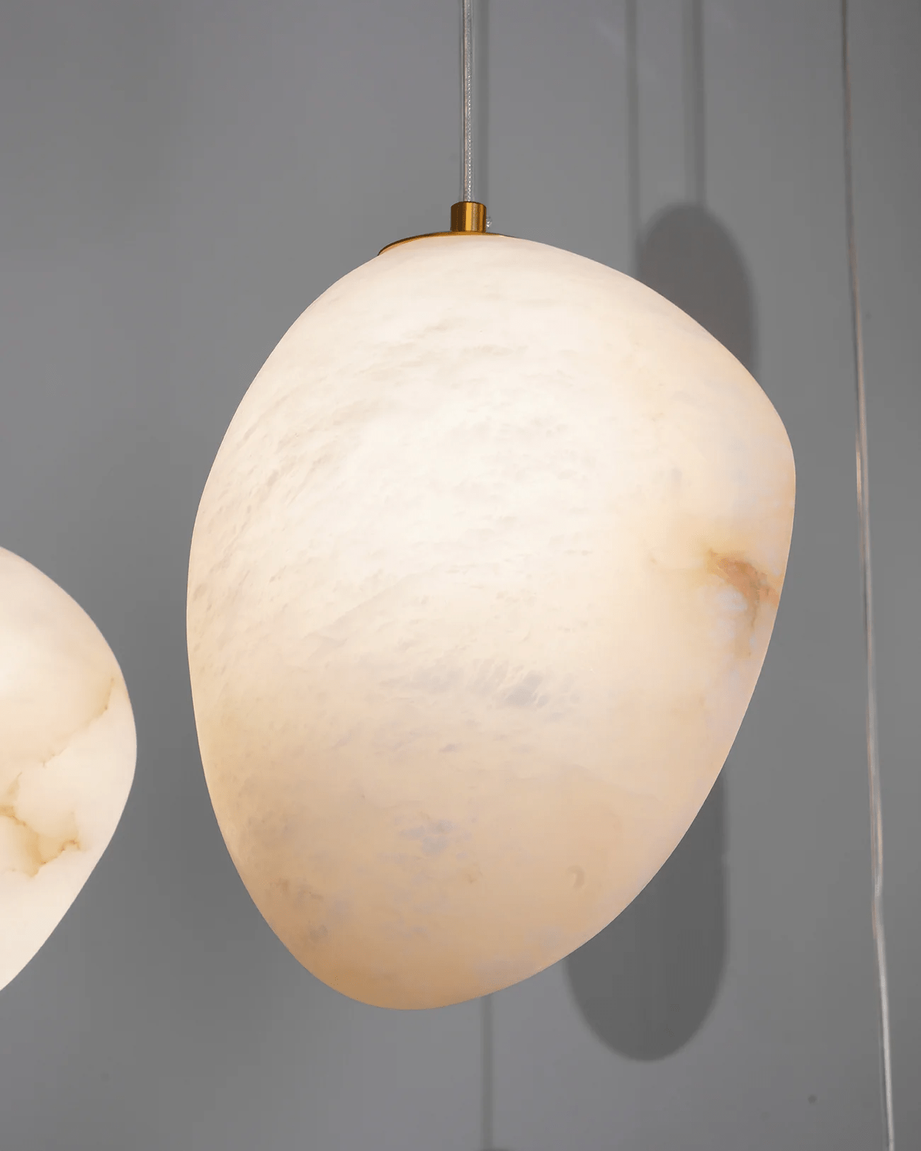 Elegant Pendant Light Brass Alabaster Adjustable Height 6