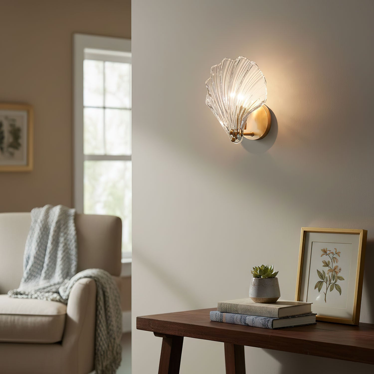 Elegant Shell Design LED Wall Sconce Brass Finish 3