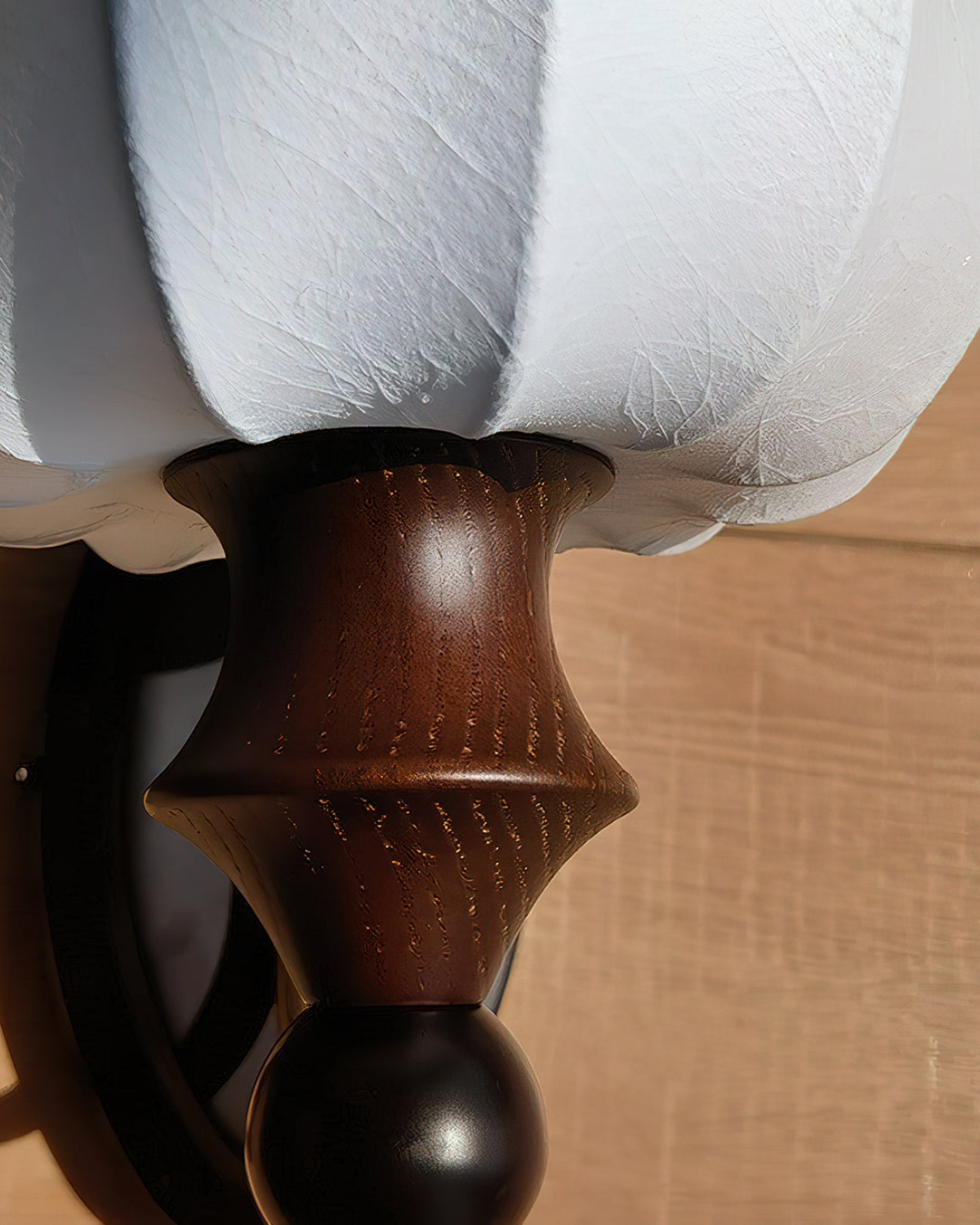 Elegant Wall Light Sconce with Pleated Shade – Modern Design for Ambient Illumination 4