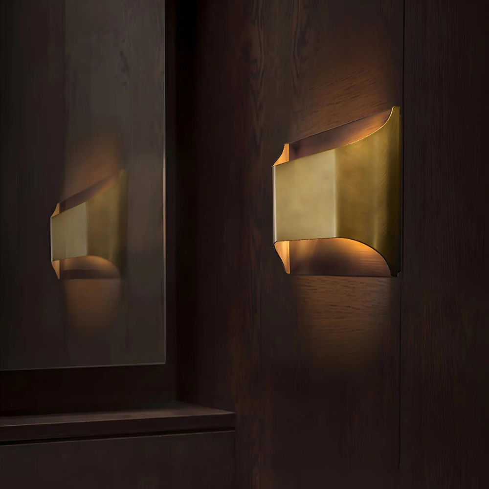 Elegant Wall Sconce Lighting with Warm Ambient Light – Modern Design for Sophisticated Interiors 1