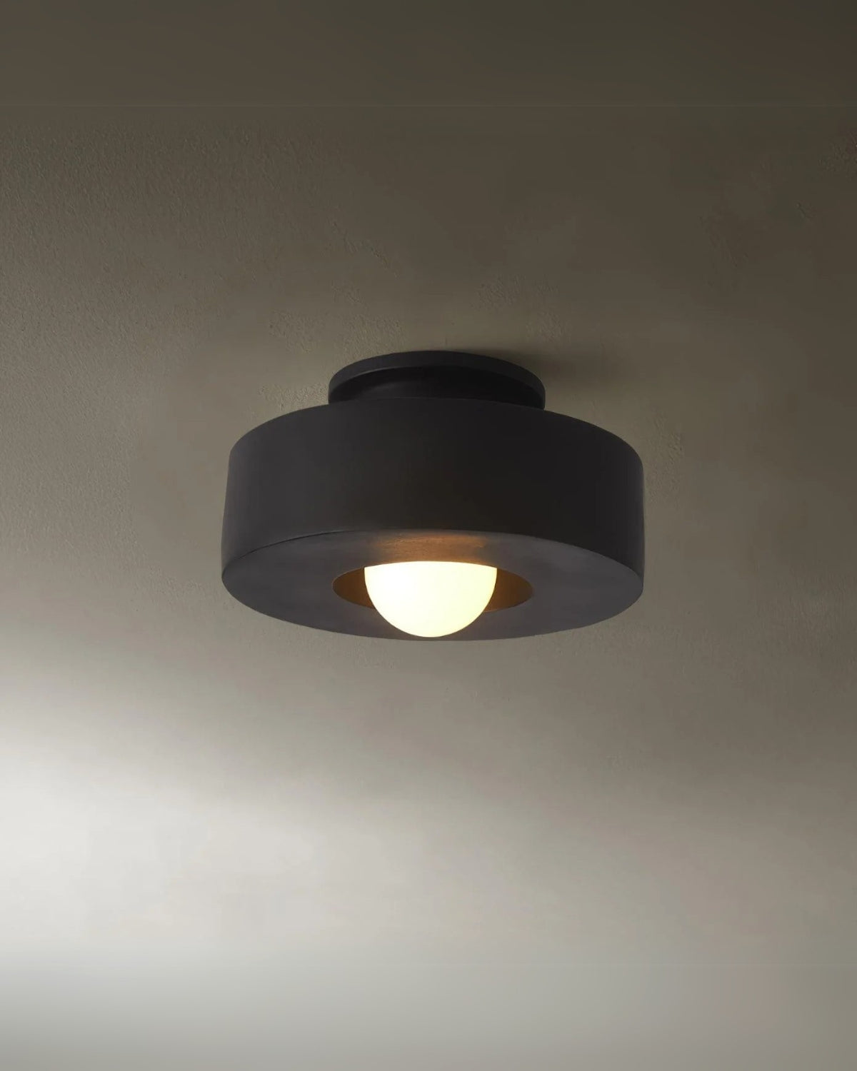 Minimalist Modern Flush Mount Ceiling Light – Circular LED Ceiling Lamp with Warm Illumination 6