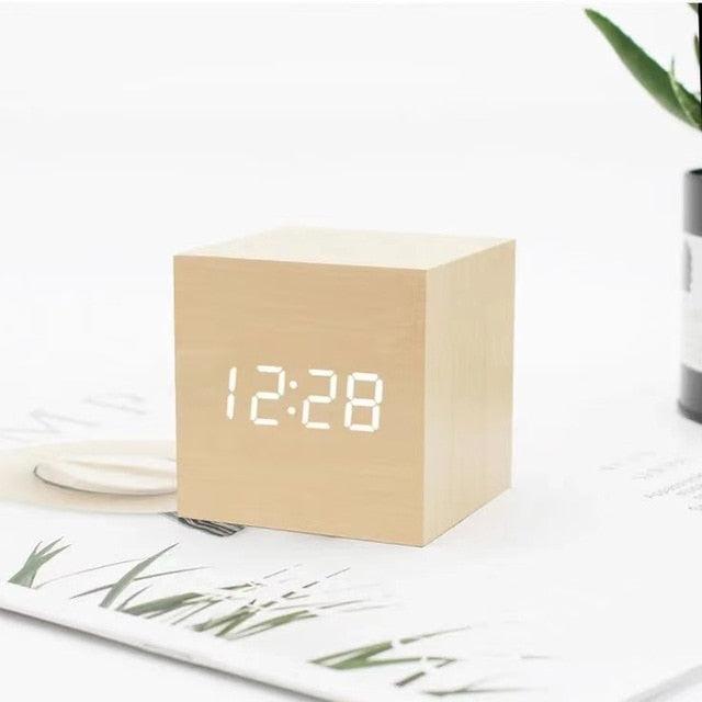 Minimalist Sunrise Alarm Clock With LED Display - Wood 4