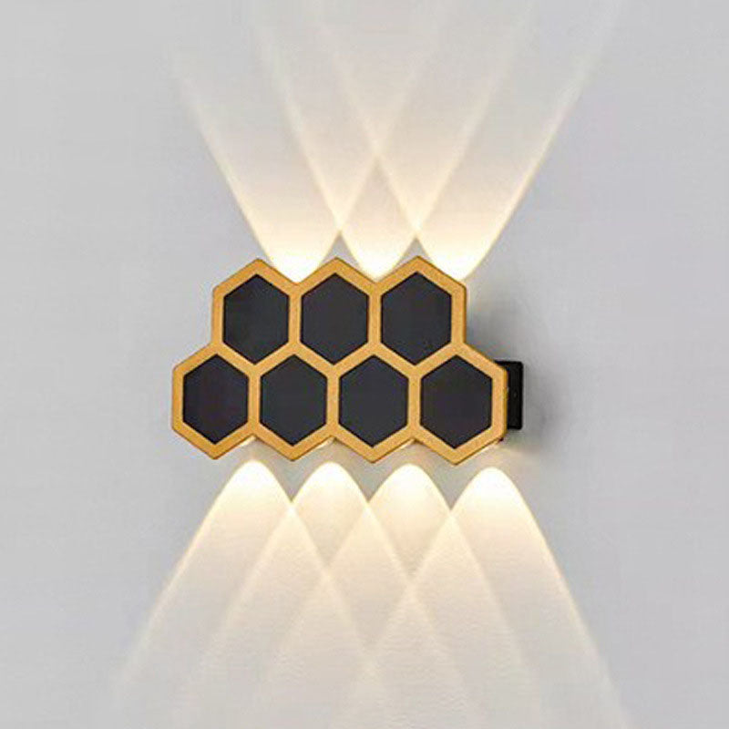 Modern Outdoor Wall Sconce Lamp – Hexagonal LED Wall Light in Durable Aluminum for Patios and Fences 7