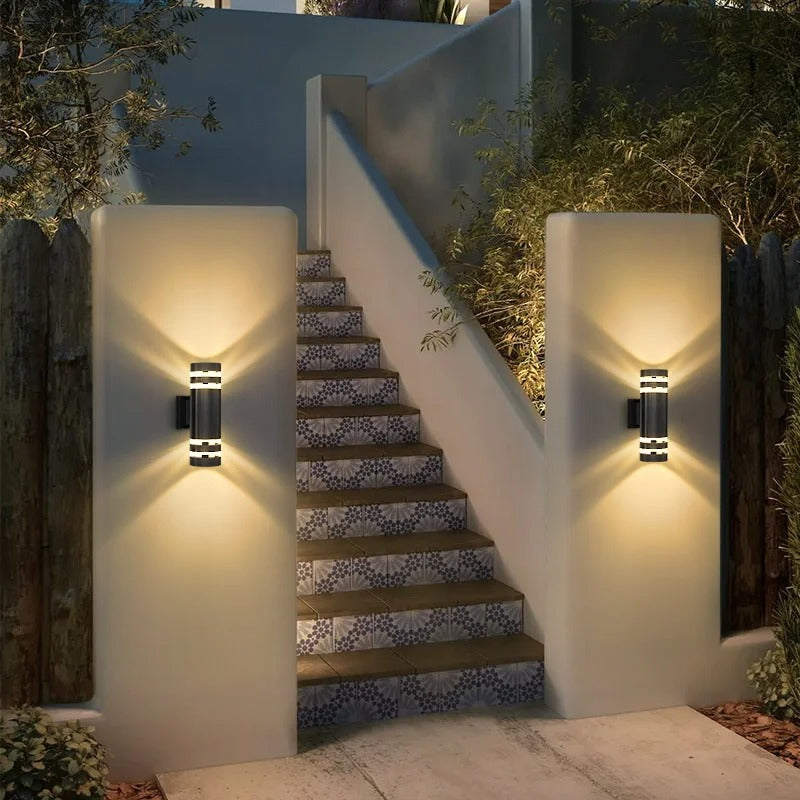 Modern Outdoor Wall Sconce with IP44 Waterproof Rating – Energy-Efficient LED Exterior Wall Light for Stylish Illumination 3