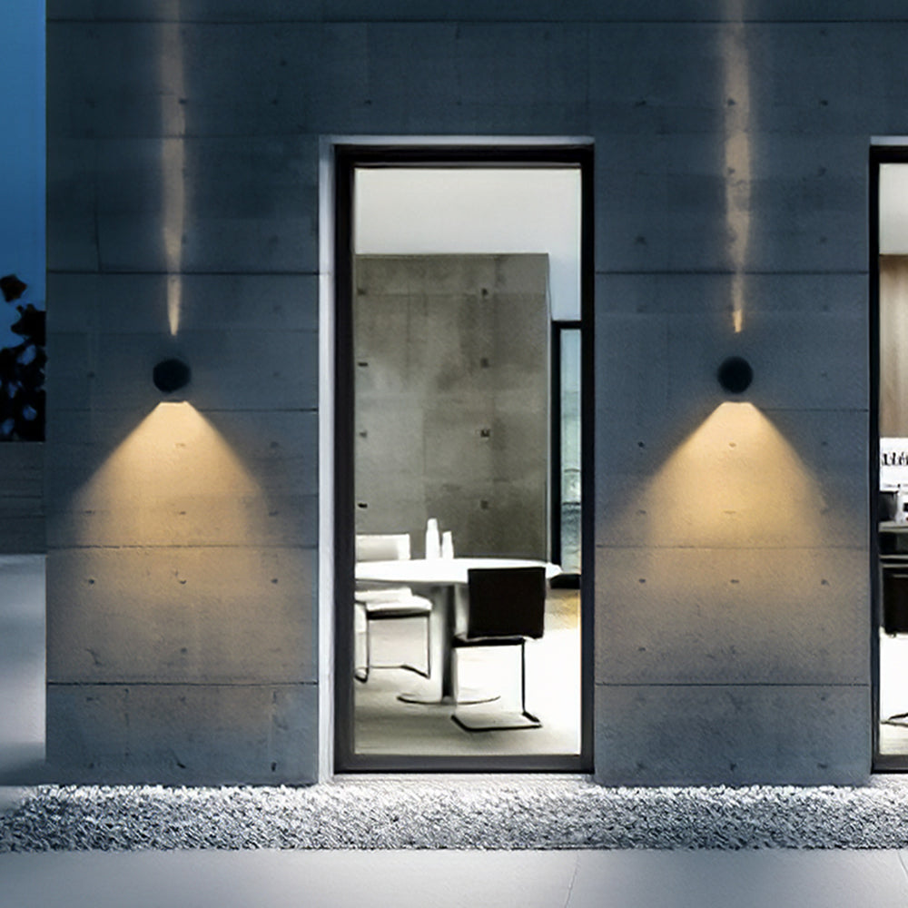 Modern Round Outdoor Wall Lamp IP65 Waterproof Metal & Glass Exterior Wall Light for Elegant Illumination 2