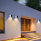 Modern Solar Outdoor Wall Light – Black Die-Cast Aluminum Fixture for Patios and Fences 9