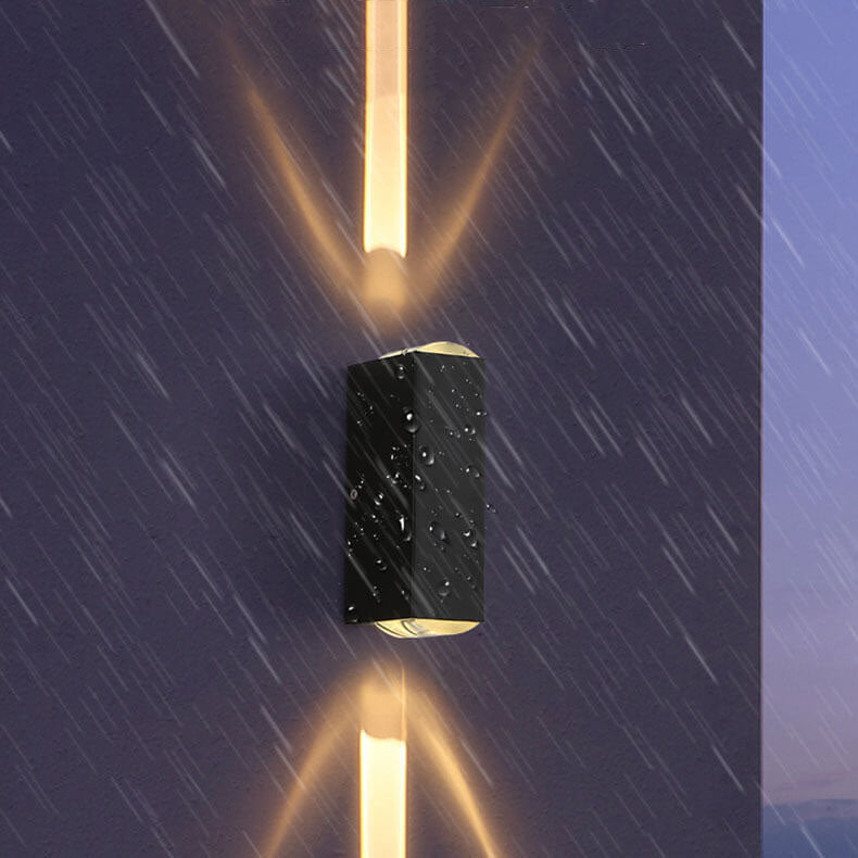 Modern Waterproof LED Outdoor Wall Lamp – Adjustable Black Aluminum Outdoor Wall Sconce for Patios and Fences 3