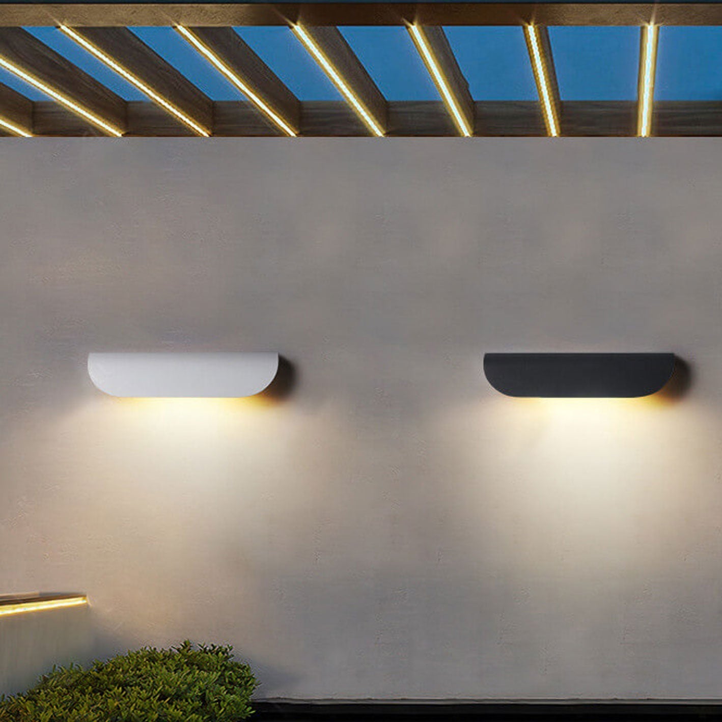 Modern Waterproof LED Outdoor Wall Sconce Lamp – Curved Design for Exterior Use, 1000 Lumens, Easy Installation 1