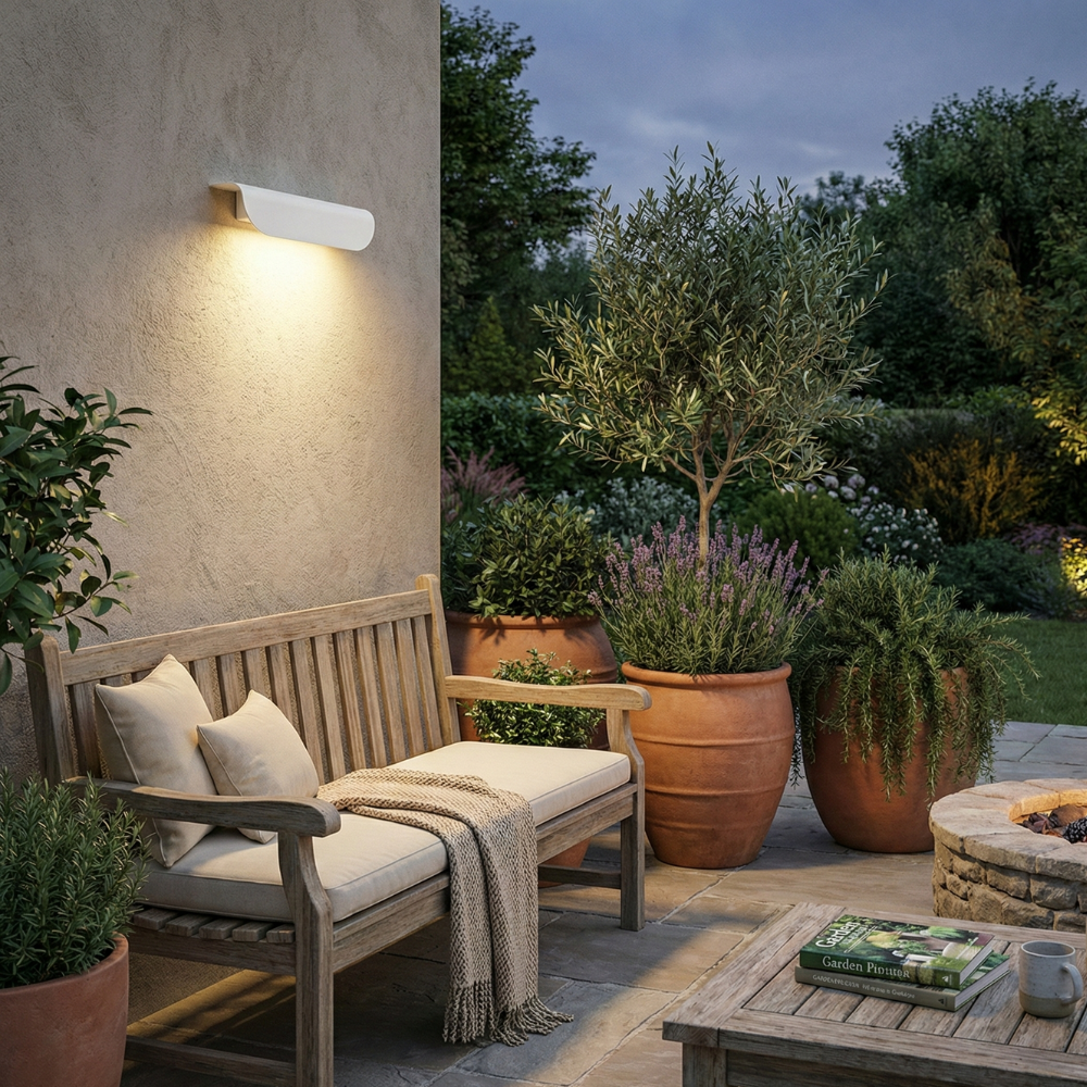 Modern Waterproof LED Outdoor Wall Sconce Lamp – Curved Design for Exterior Use, 1000 Lumens, Easy Installation 15