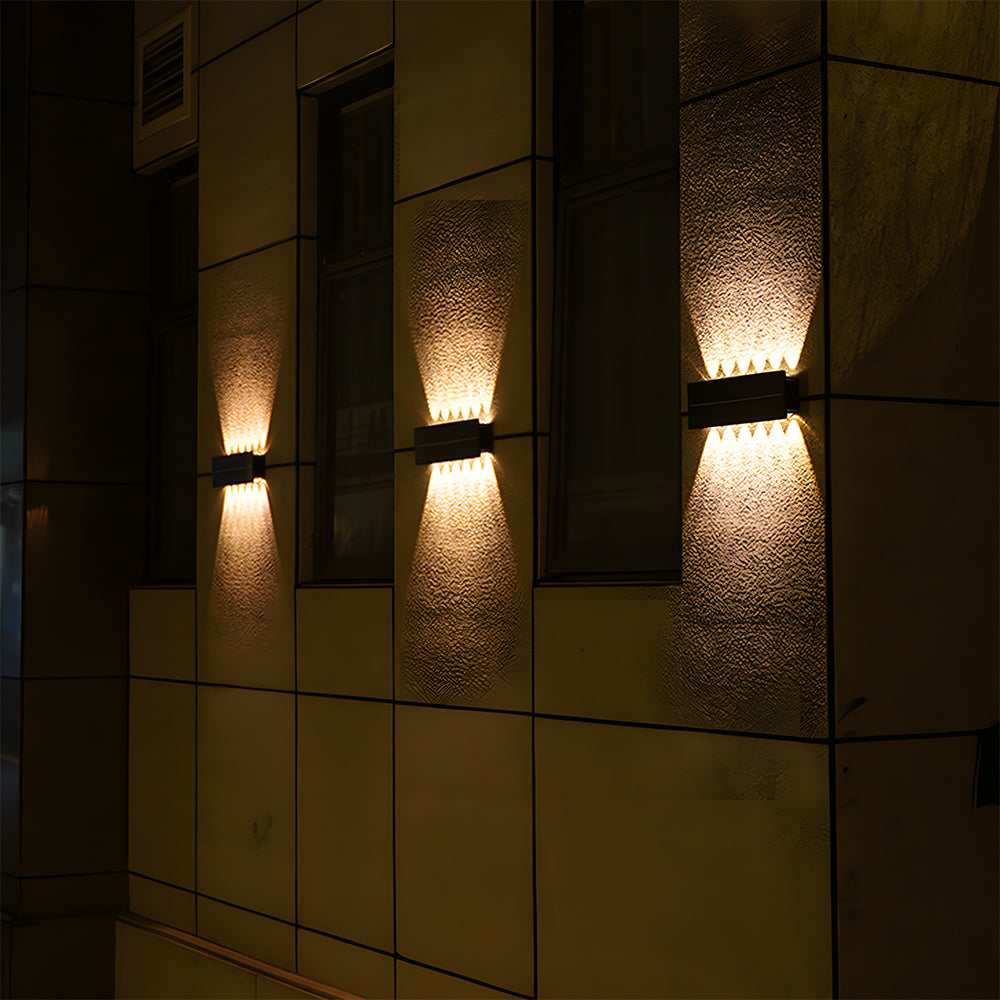 Modern Waterproof Solar Wall Lights for Outdoor Use – IP65 Rated Exterior Wall Lantern 4