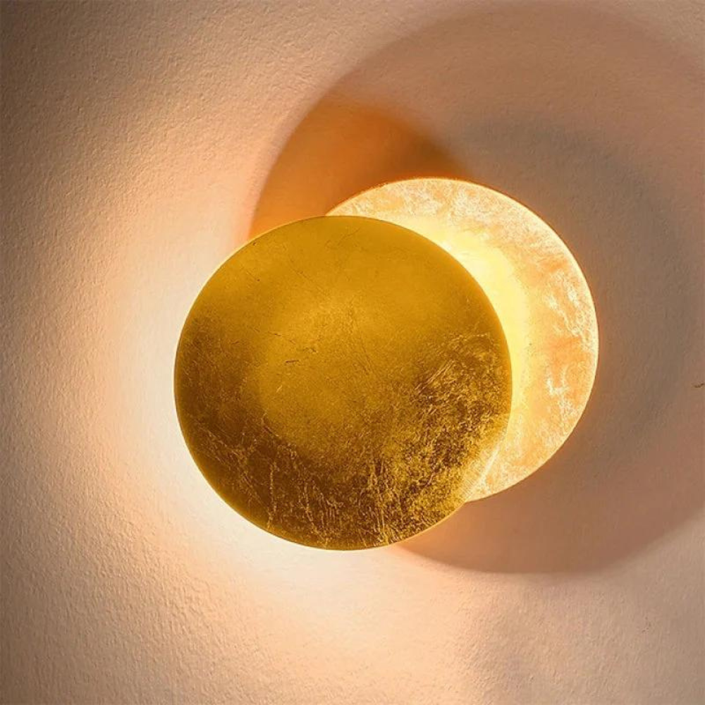 Moon-Phase Wall Sconce – Unique Metal Wall Lamp for Ambient Lighting – Modern Design 4