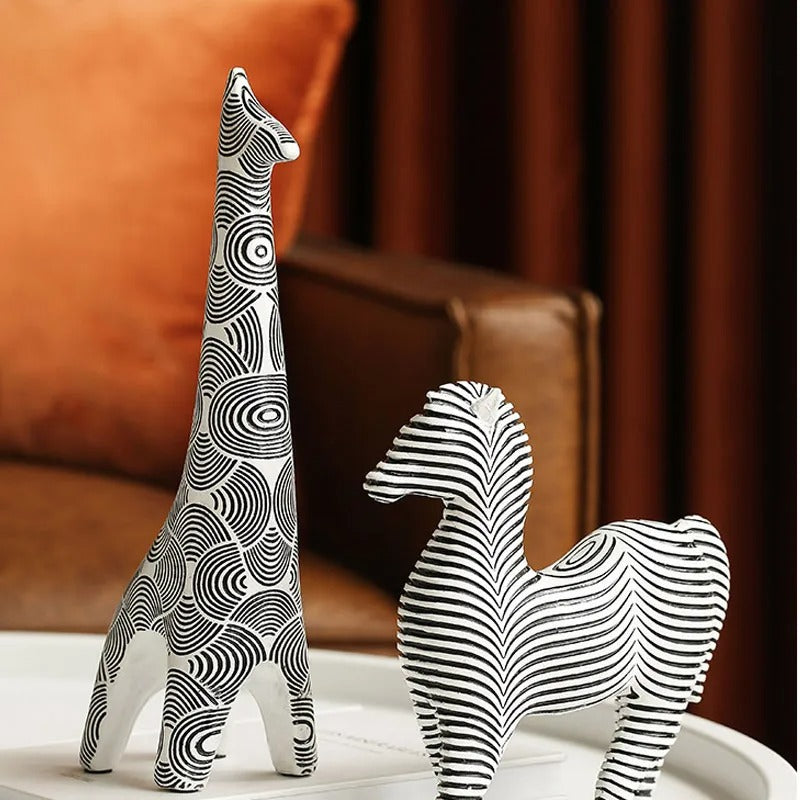 Nordic-Style Animal Figurine in High-Quality Resin – Decorative Sculpture 4