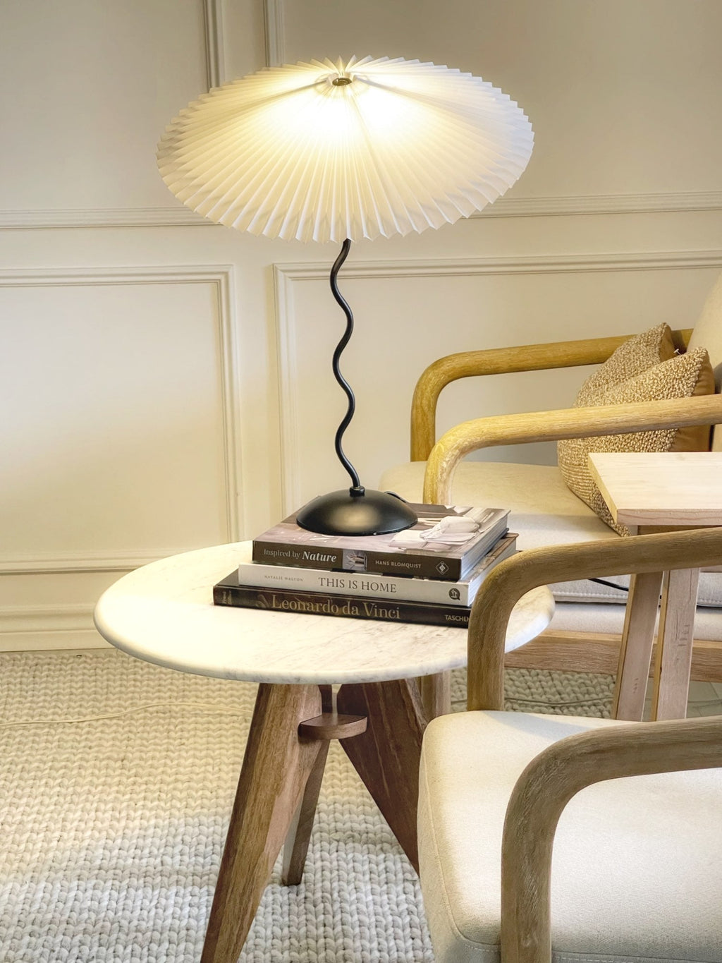 Nordic Style Origami Table Lamp – Curvy Design Bedside Lamp with Pleated Fabric Shade for Modern Interiors 6