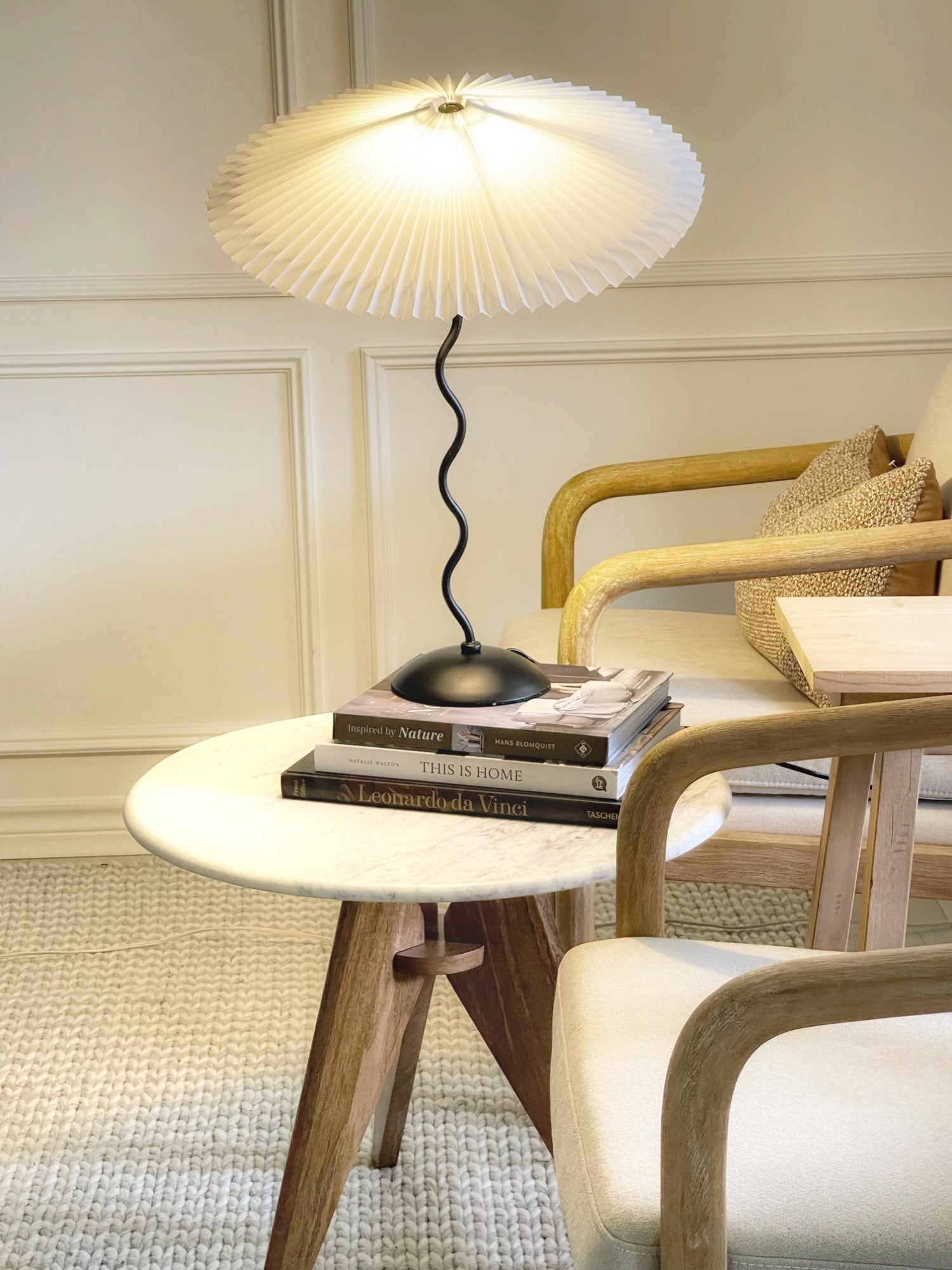 Nordic Style Origami Table Lamp – Curvy Design Bedside Lamp with Pleated Fabric Shade for Modern Interiors 6