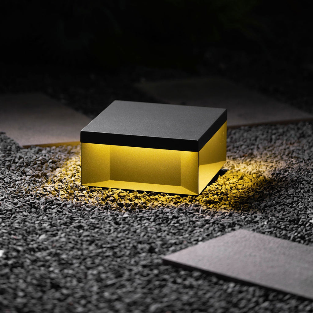 Outdoor Post Light with IP65 Waterproof Design – Black Integrated LED Garden Lights 3