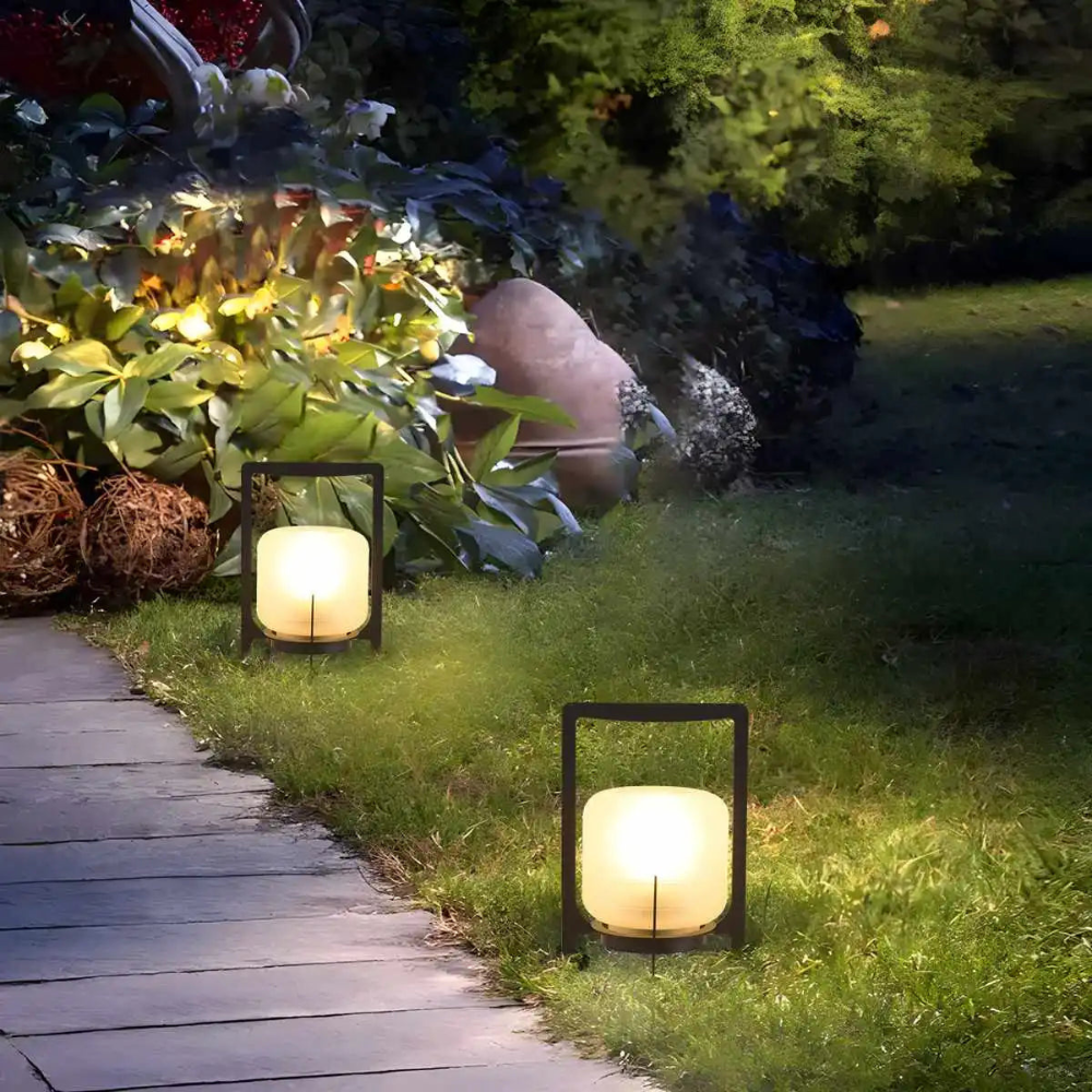 Outdoor Solar-Powered Table Lamp – Eco-Friendly Stainless Steel and Glass Design for Patios and Gardens 4