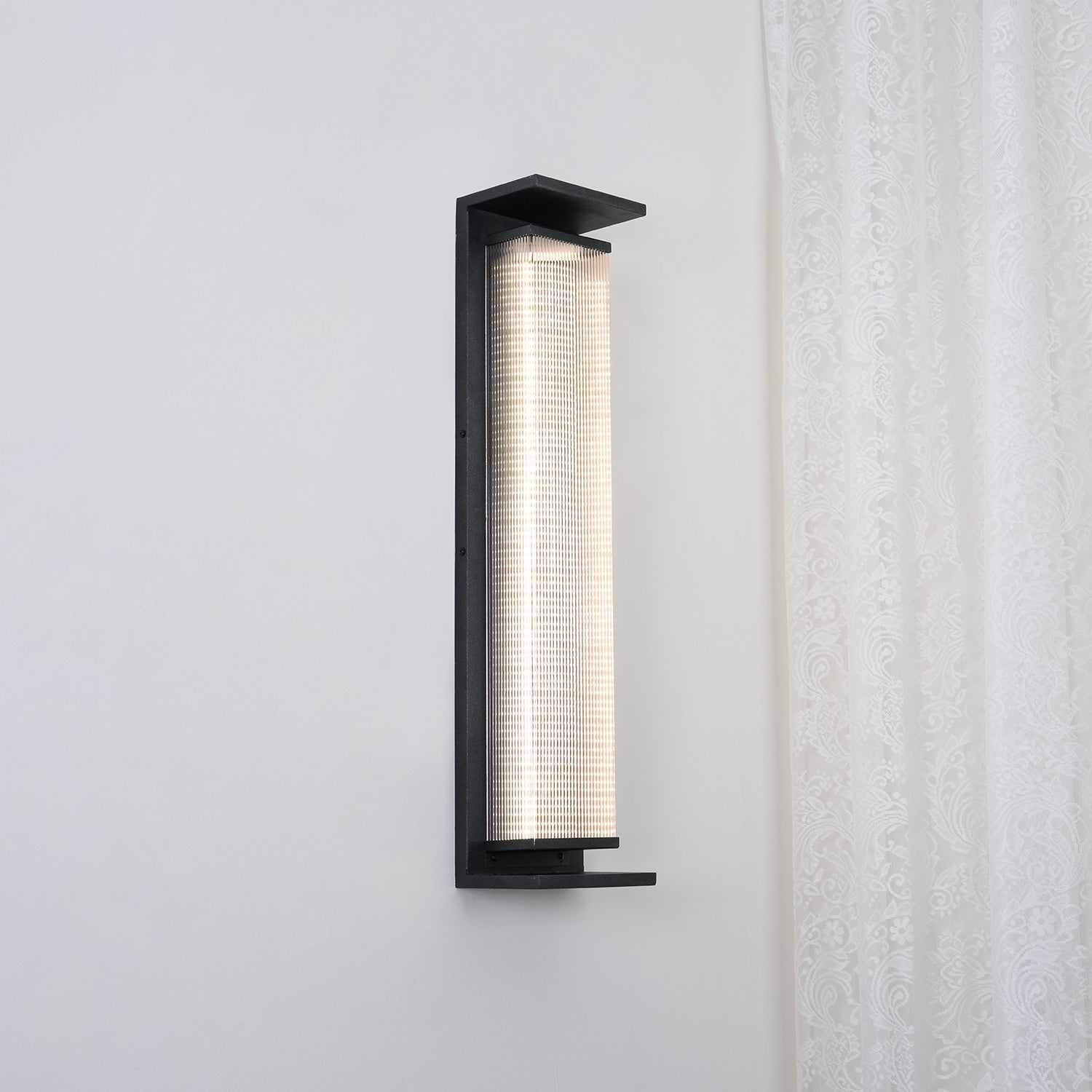 Outdoor Wall Light with Integrated LED and Dimmable Options - IP65 Moisture Resistant 8
