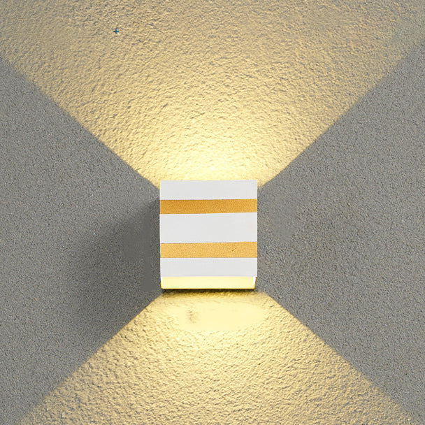 Outdoor Waterproof LED Wall Sconce Lamp - Modern Aluminum Square Exterior Wall Light 7