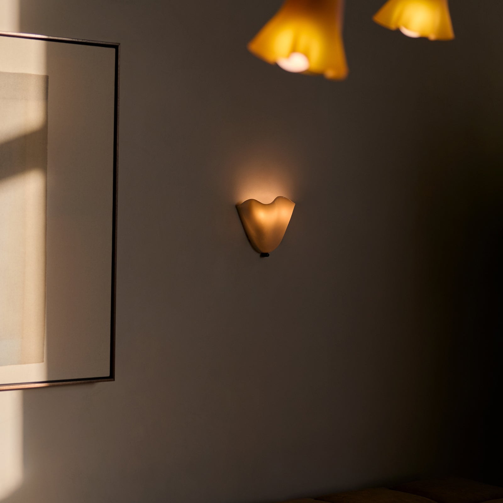 Retro Colored Glass Wall Light with Shell Design – 28cm 7