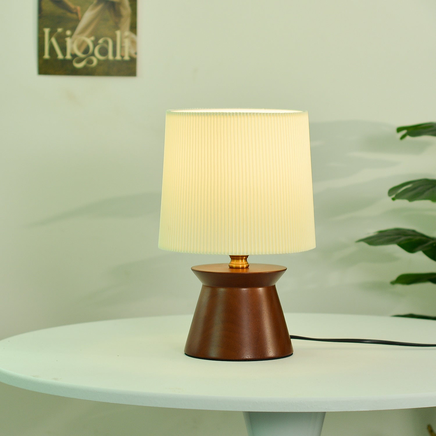 Retro Table Lamp with Solid Wood Base and Striped Lampshade – Elegant Vintage Bedside or Desk Lighting 6