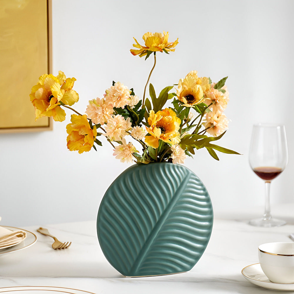 Scandinavian Ceramic Vase for Minimalist Flower Arrangements – Elegant Home Décor Piece 4