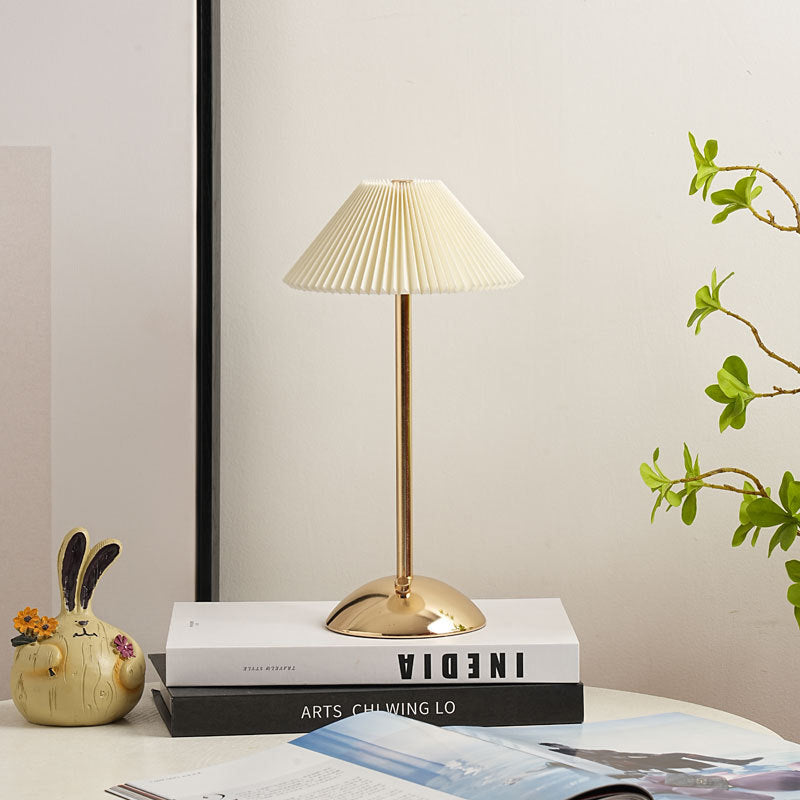 Scandinavian Rechargeable Table Lamp with Fabric Shade – Stylish Bedside Lamp for Modern Interiors 10