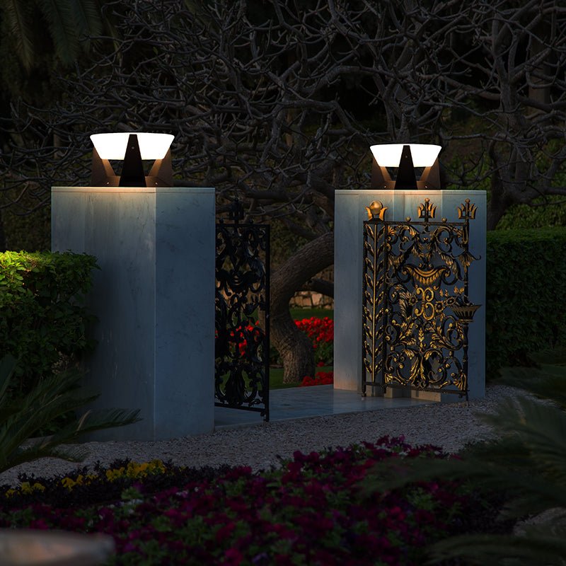 Solar Garden Lights with Motion Sensor – Energy-Efficient Outdoor LED Lamps for Pathways and Gardens 1