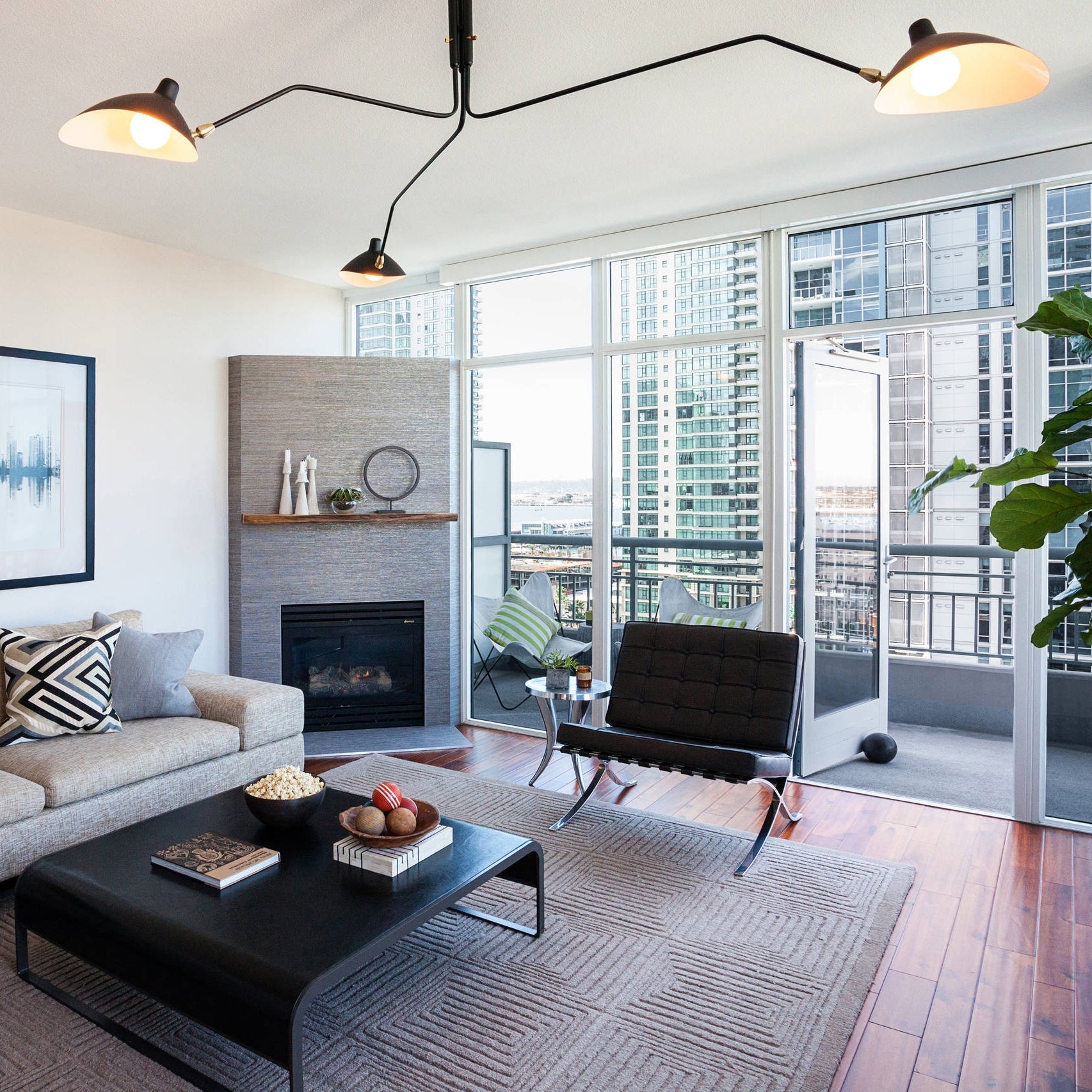 Three Arm Ceiling Lamp – Sculptural Metal Ceiling Light Fixture for Elegant Indoor Lighting 6