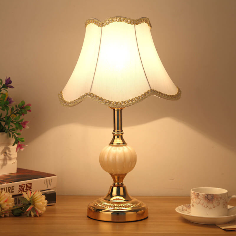 Vintage Floral Table Lamp with Fabric Shade – Elegant Bedside or Desk Lamp in White and Gold 19