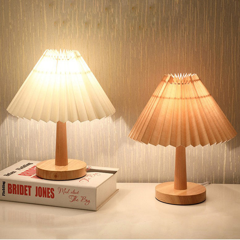 Vintage LED Table Lamp with Pleated Shade – Retro Design for Bedside or Desk Use, Warm Glow 5