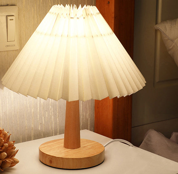 Vintage LED Table Lamp with Pleated Shade – Retro Design for Bedside or Desk Use, Warm Glow 8