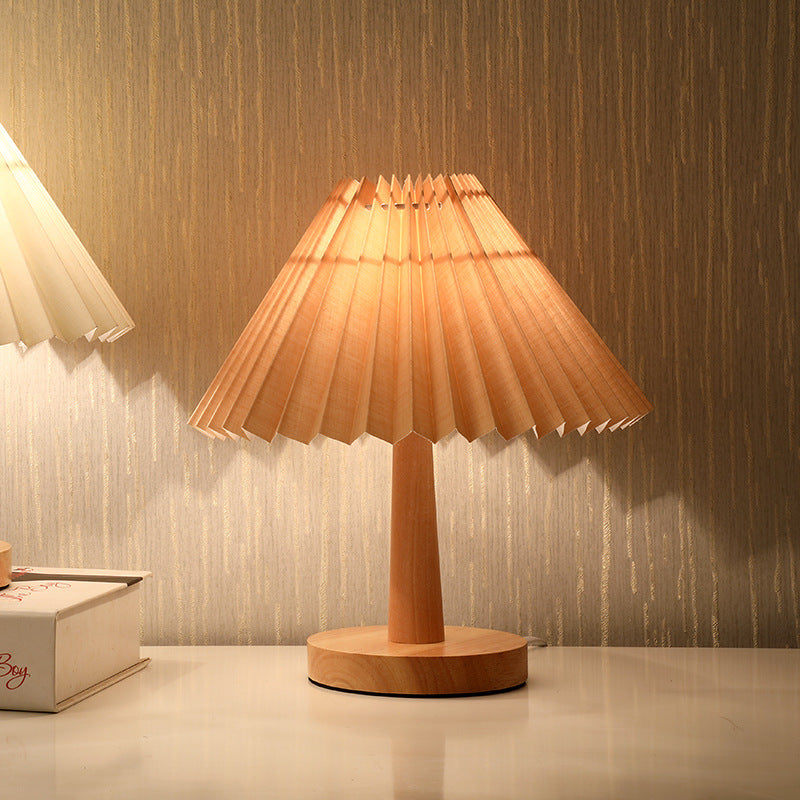 Vintage LED Table Lamp with Pleated Shade – Retro Design for Bedside or Desk Use, Warm Glow 9