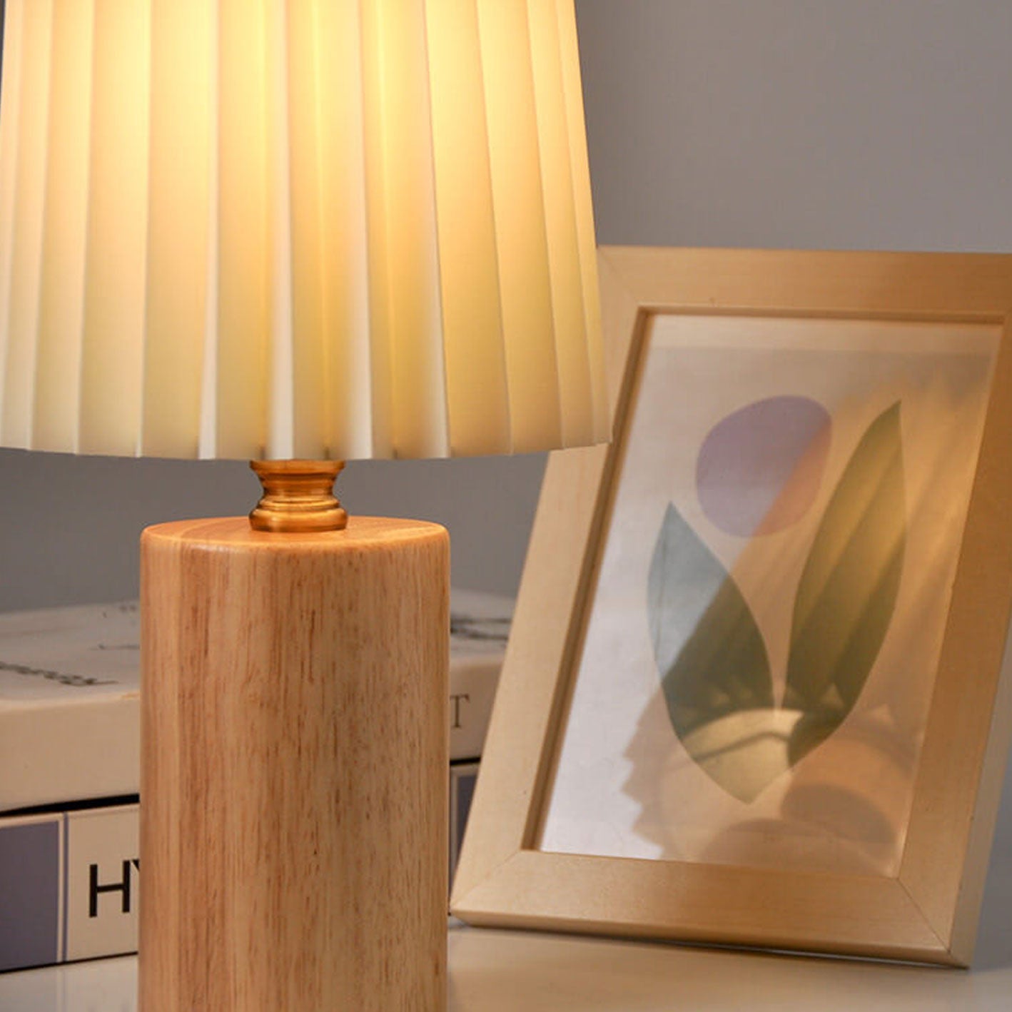 Vintage Solid Wood Base Table Lamp with Pleated Fabric Shade – Elegant Bedside or Desk Lamp 6