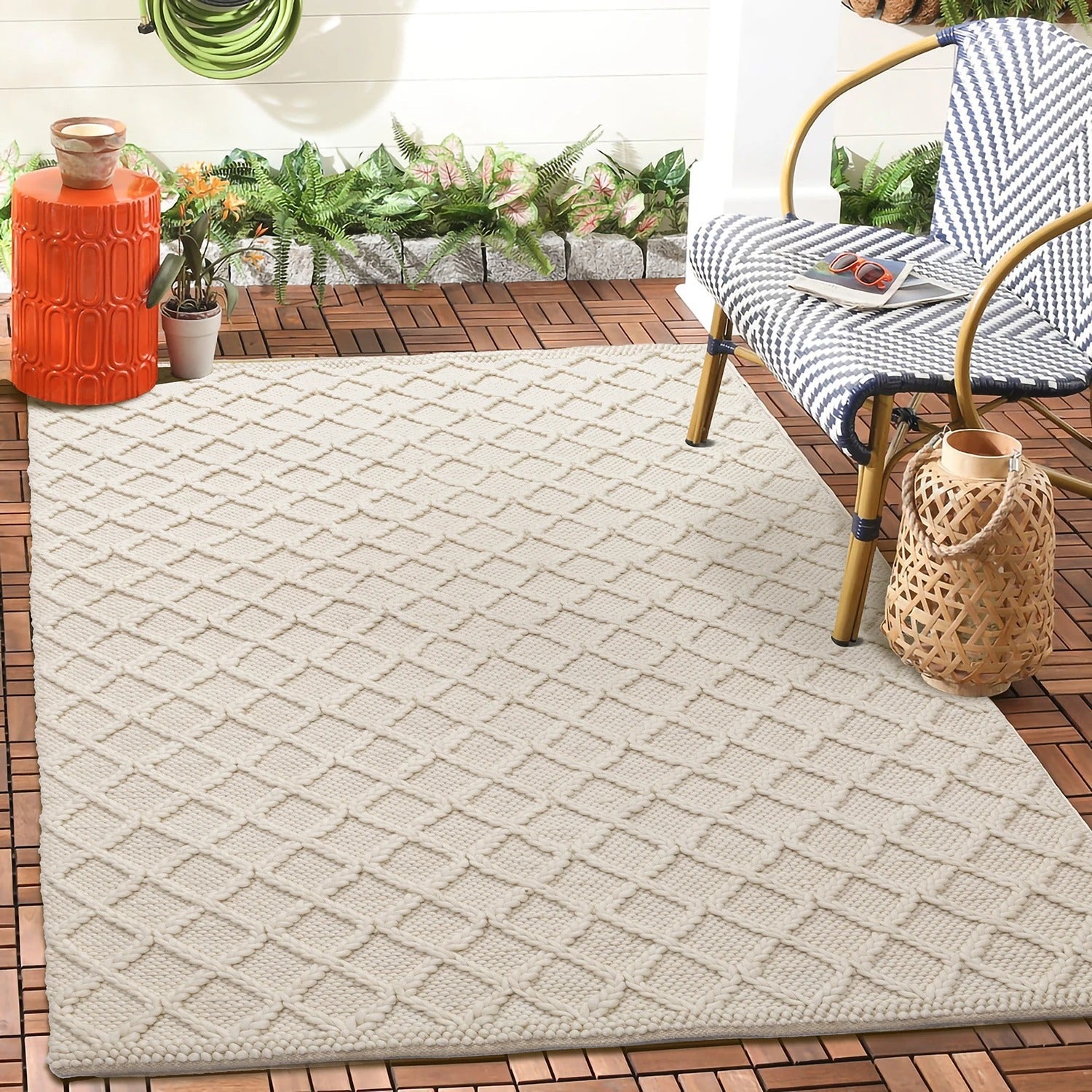Wool and Cotton Blend Shiloh Rug – Thick, Soft Carpet with Anti-Slip Backing for Enhanced Comfort and Style 3