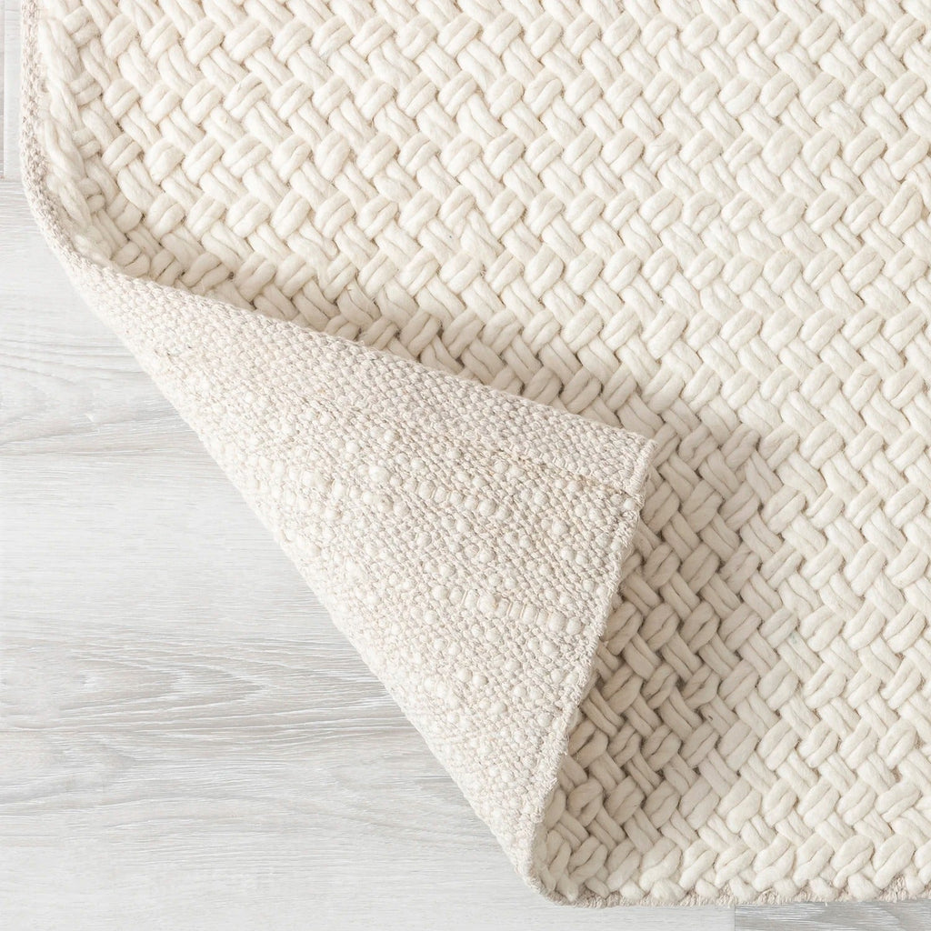 Wool and Cotton Blend Shiloh Rug – Thick, Soft Carpet with Anti-Slip Backing for Enhanced Comfort and Style 6